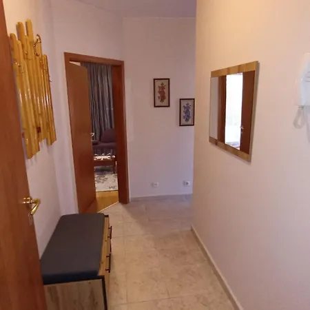 Apartman Predela 1 *